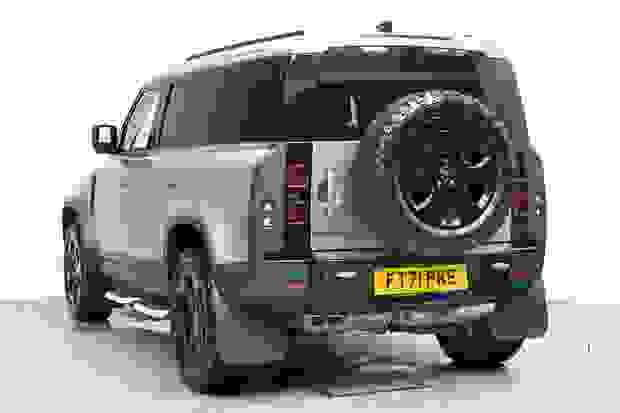 Land Rover DEFENDER Photo at-914d4953a22d467eacb31ae43e72fcc1.jpg