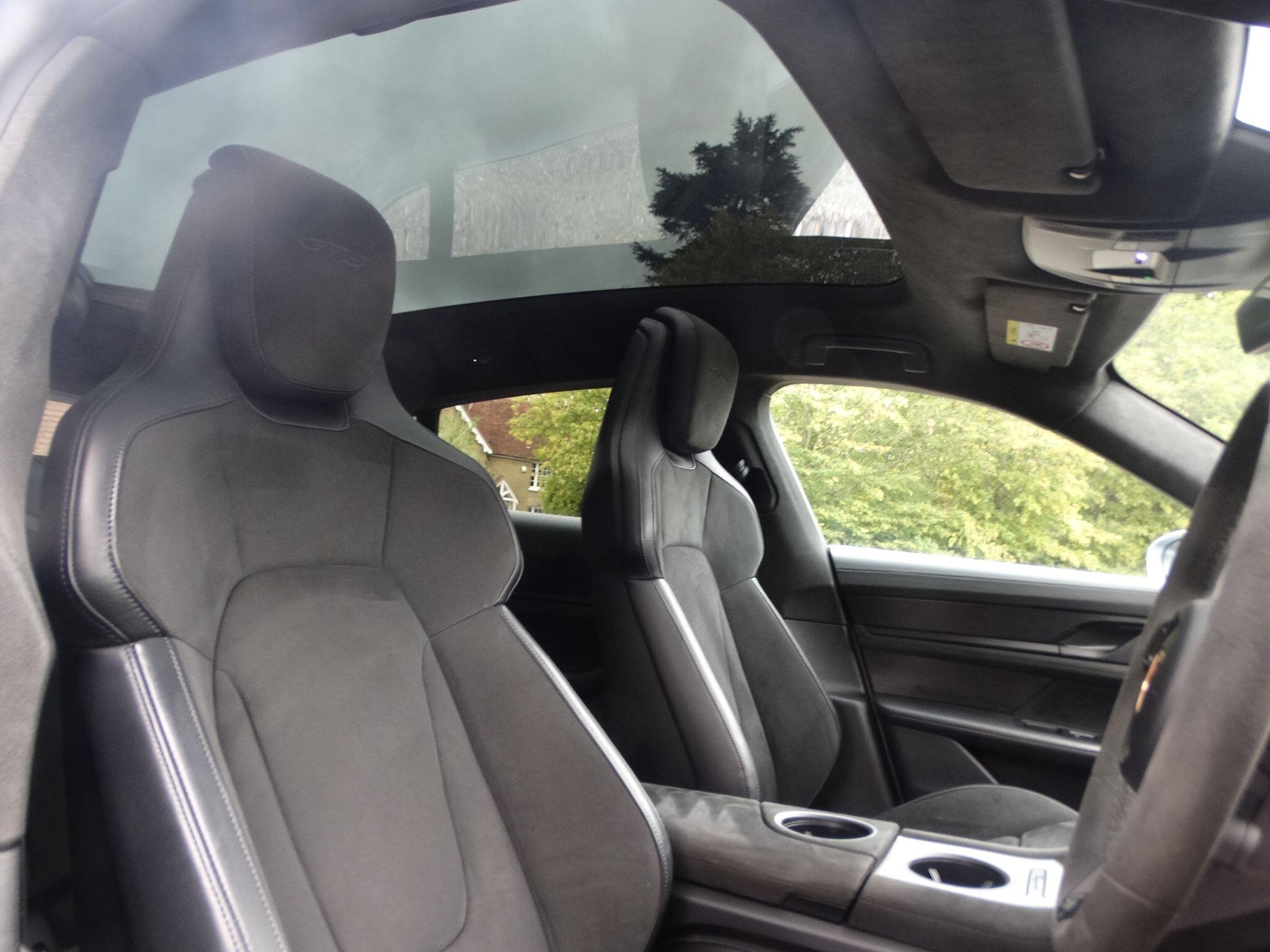 Porsche Taycan Performance Plus 93.4kWh GTS Sport Turismo Auto 4WD 5dr (11kW Charger) — photo 23