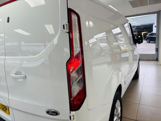 Ford Transit Custom Photo at-9167fd211d9448e78f69b6db47f75cd0.jpg