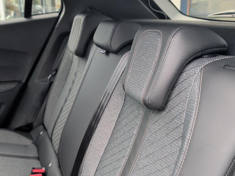 Used Peugeot 2008 202601058926455 13