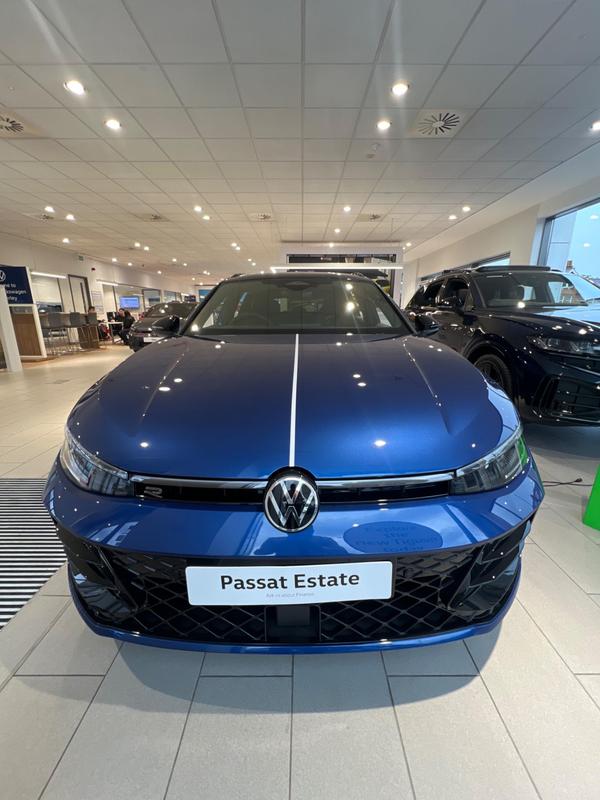 Used ~ Volkswagen Passat 1.5 eTSI MHEV R-Line DSG Euro 6 (s/s) 5dr at Martins Group