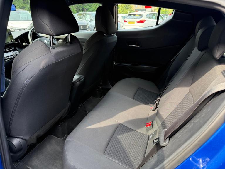Used Toyota C-HR RO70DZN 14