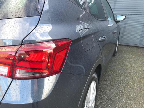 SEAT Arona Photo at-91c42ce56bc44fdfbdd31dee420ea627.jpg