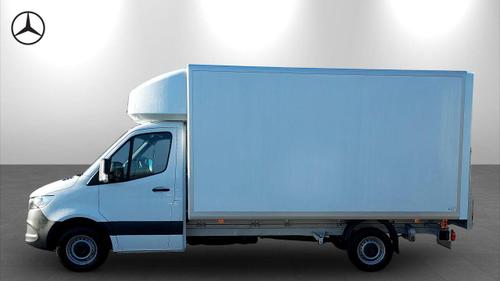 Mercedes-Benz Sprinter Photo at-91d039ca33fc49b18229e062de804368.jpg