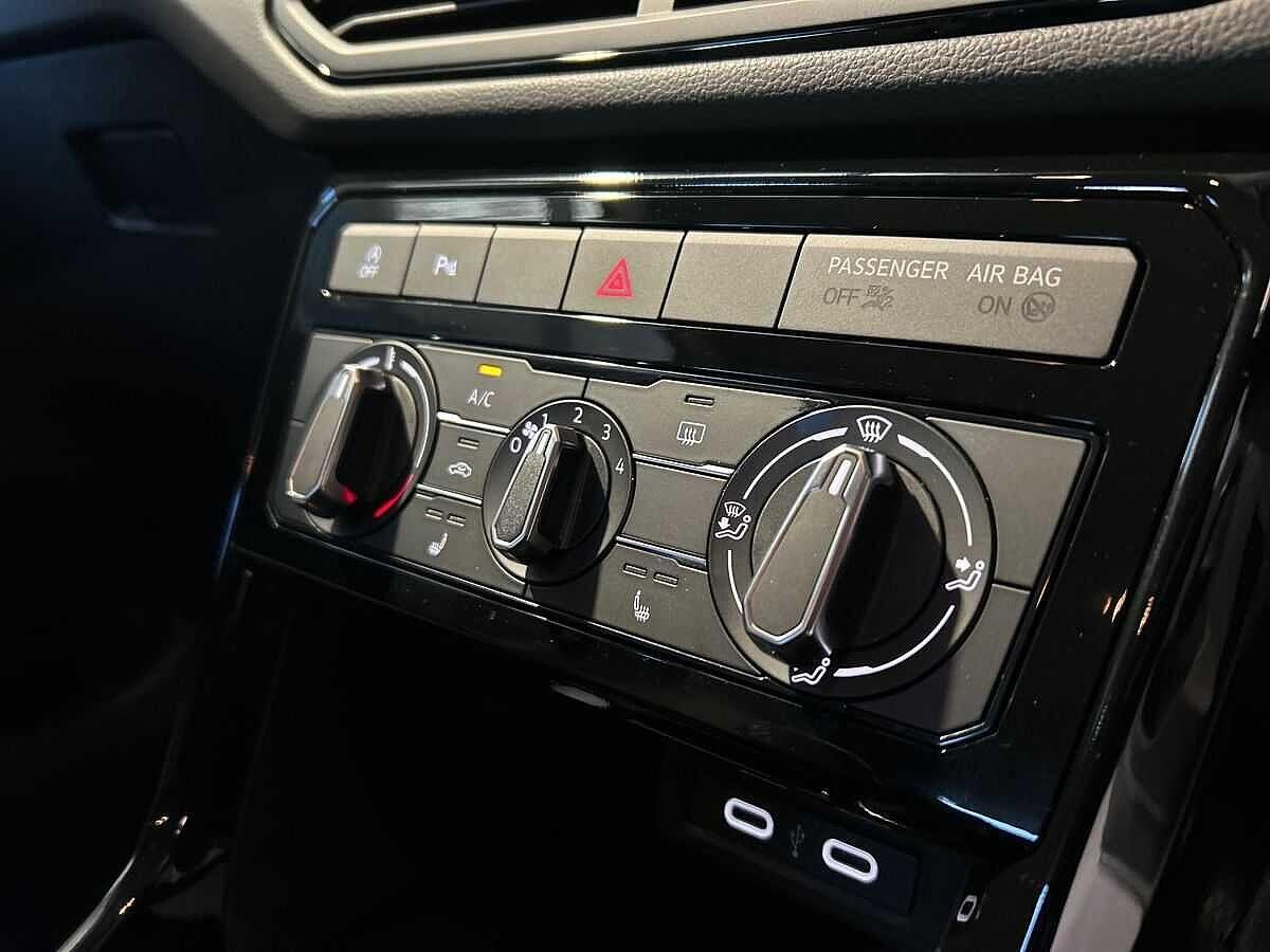 Volkswagen T-Cross Photo at-91e7fc5177a74cfb91bec0e4e0905d5e.jpg