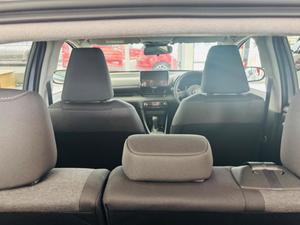 Toyota Yaris Photo 25