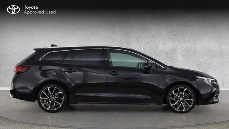 Used Toyota Corolla FL25HYK 5