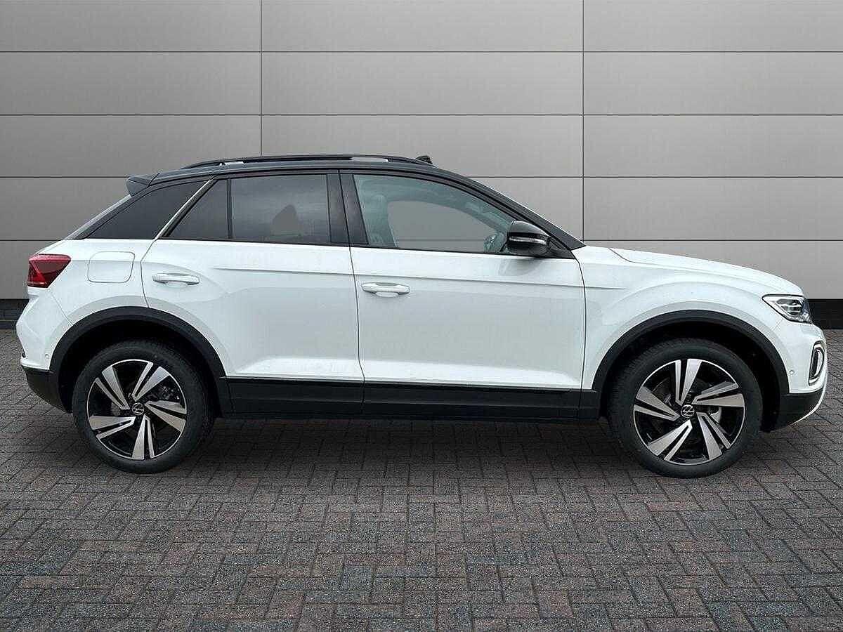Volkswagen T-Roc Photo at-9219bbaa39624e40981f31c6e7225fd8.jpg