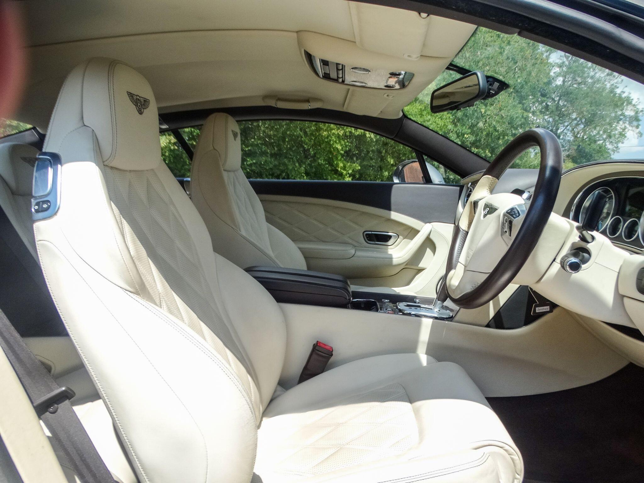 Bentley Continental 6.0 GT 2dr — photo 19