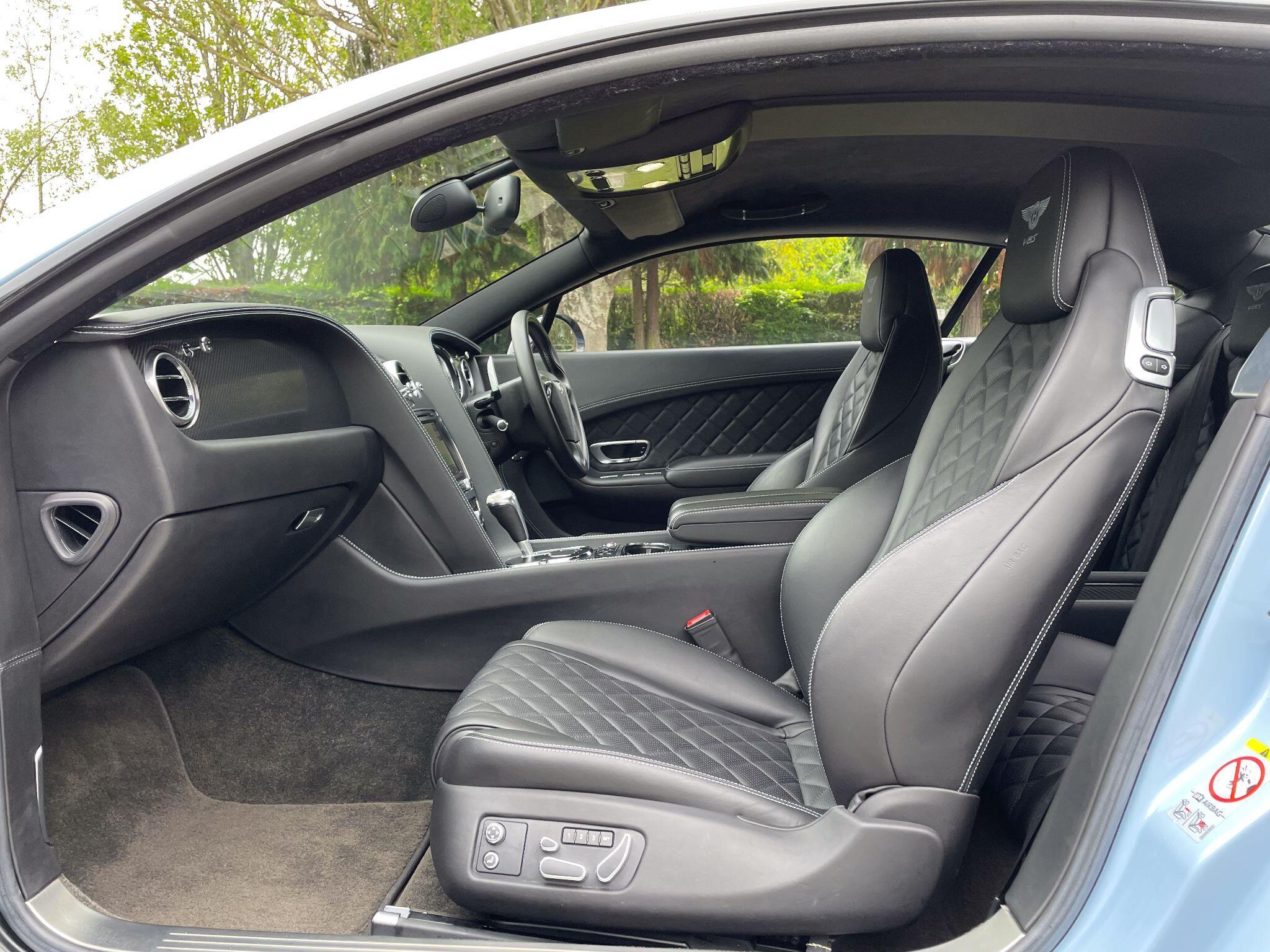 Bentley Continental 4.0 V8 GT S Coupe 2dr Petrol Auto 4WD Euro 6 (528 ps) — photo 3