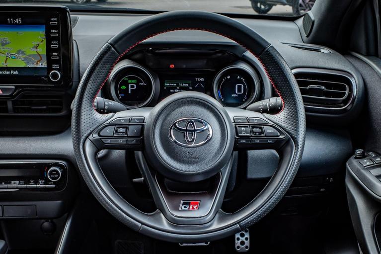 Used Toyota Yaris WU73OPO 13