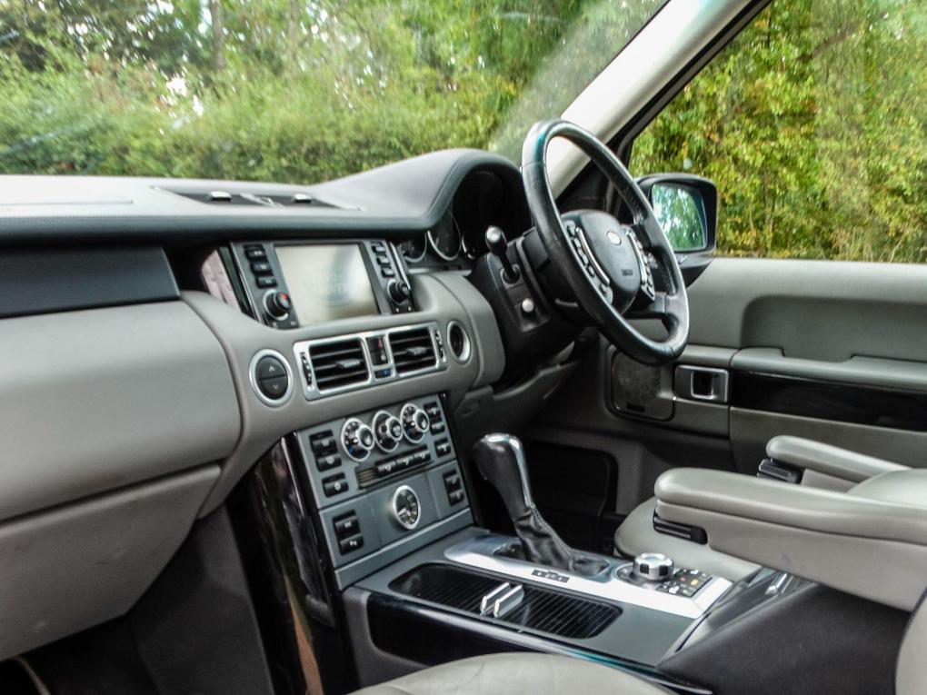 Used Land Rover Range Rover R23RRL 17