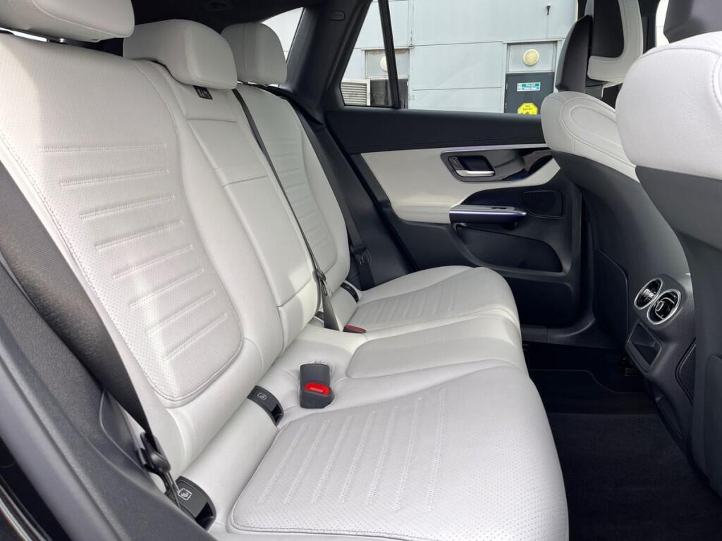 Mercedes-Benz GLC Photo at-92aed7d0255541e2ac9dda81d51acaa6.jpg