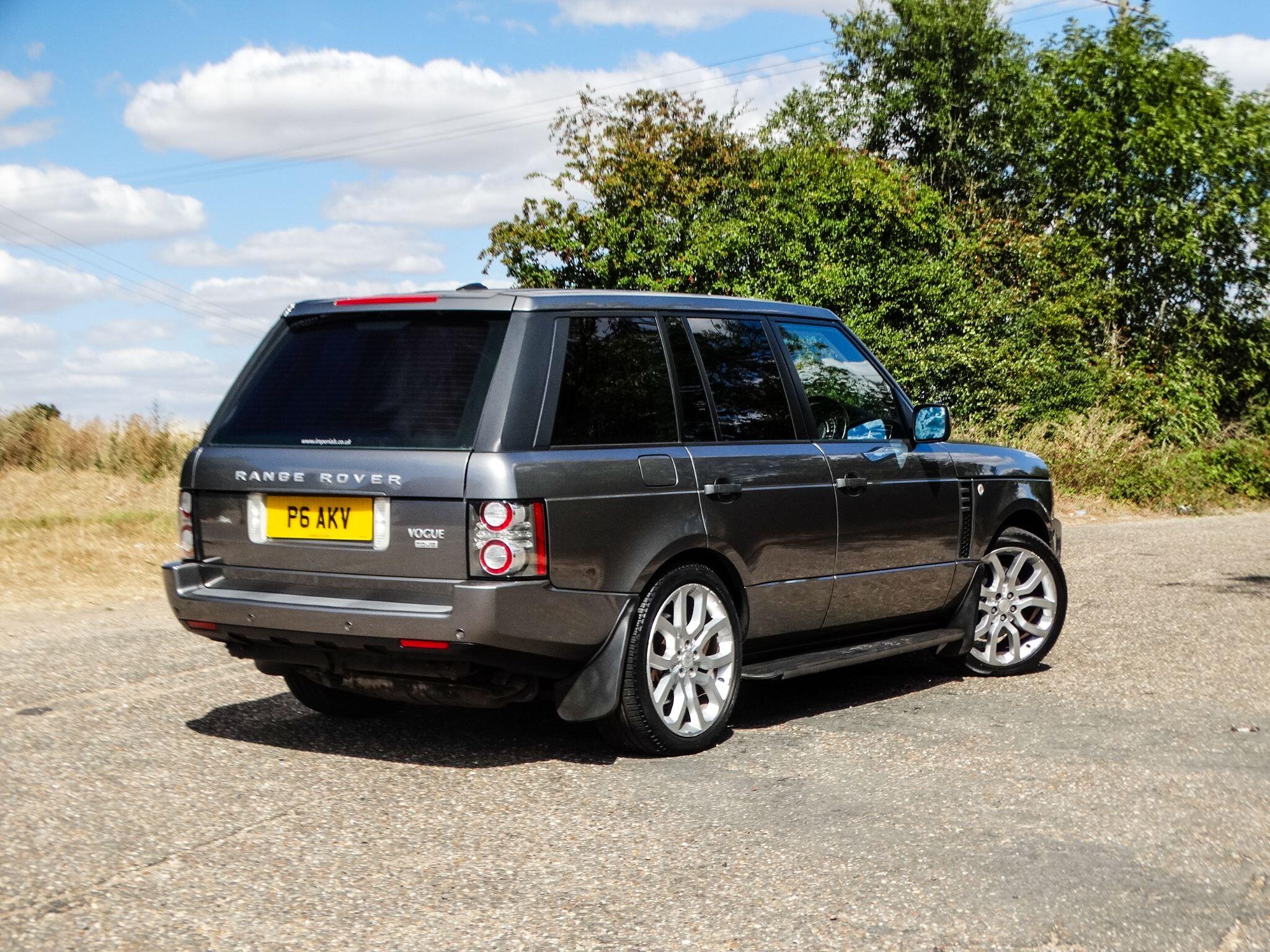 Land Rover Range Rover 4.4 TD V8 Vogue Auto 4WD Euro 5 5dr — photo 4