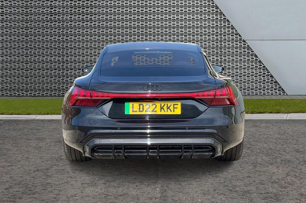 Audi RS e-tron GT Photo at-92c551cc74c64bb884731da09dff705c.jpg