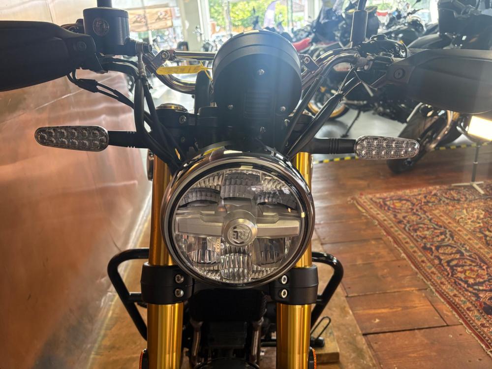 Royal Enfield Bear 650 Photo at-92e1bc3e8fd8418f84dc1957e5650ec8.jpg