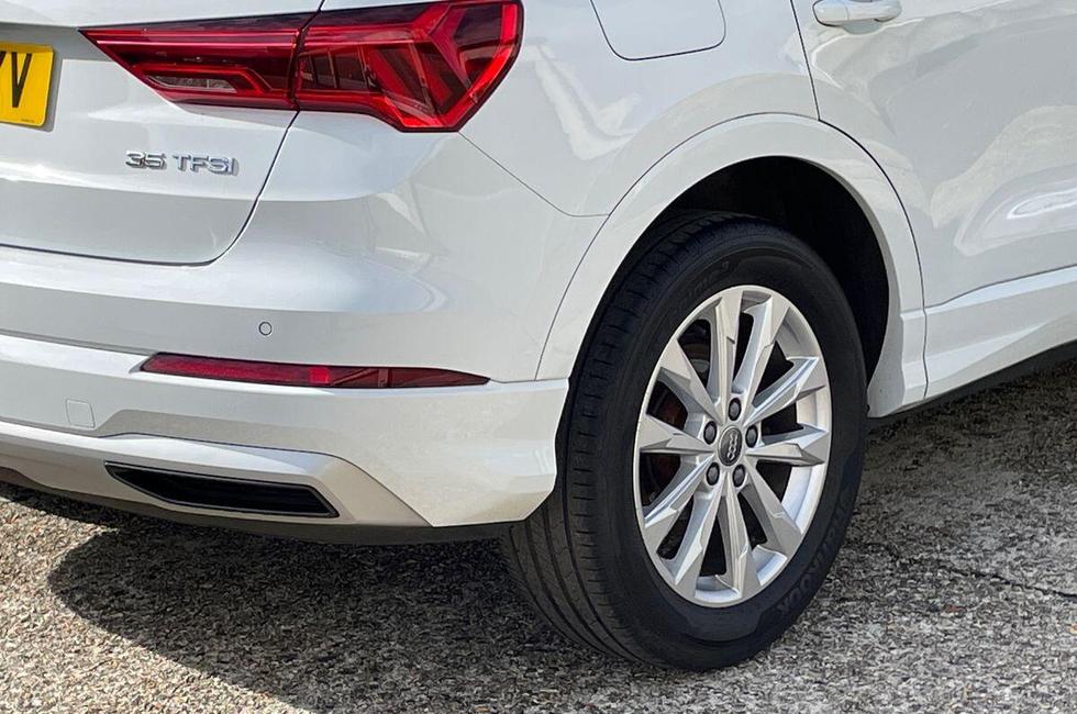 Audi Q3 Photo at-92fe4a5c915743f3b493251d4b39c1f9.jpg
