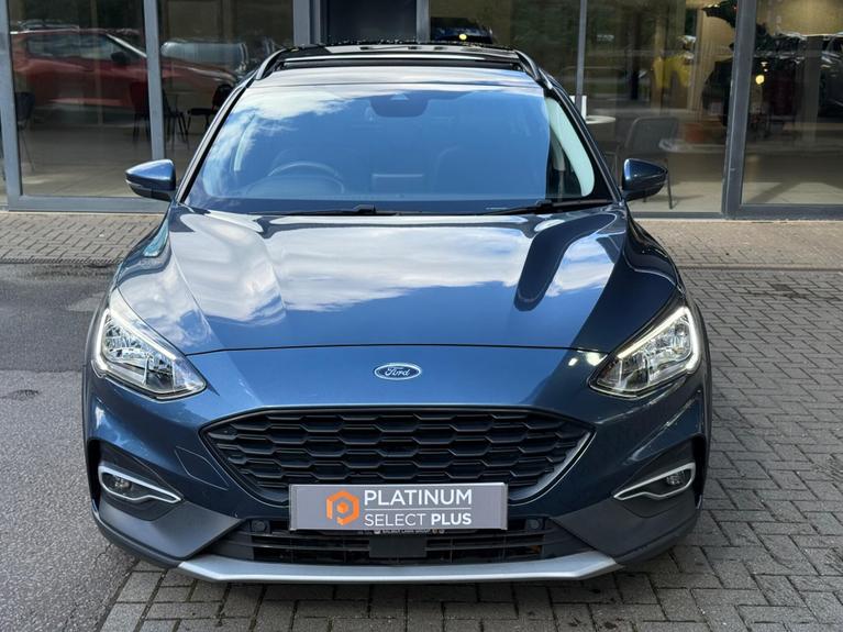 Used Ford Focus YM69LHF 2