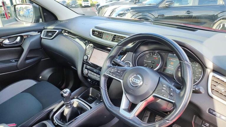 Used Nissan Qashqai WU20OAO 7