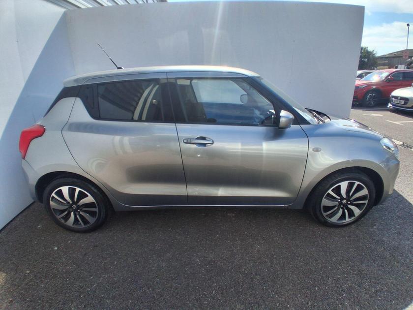 Suzuki Swift Photo at-931a90d40f7f49a69e54cbc09d34d81a.jpg