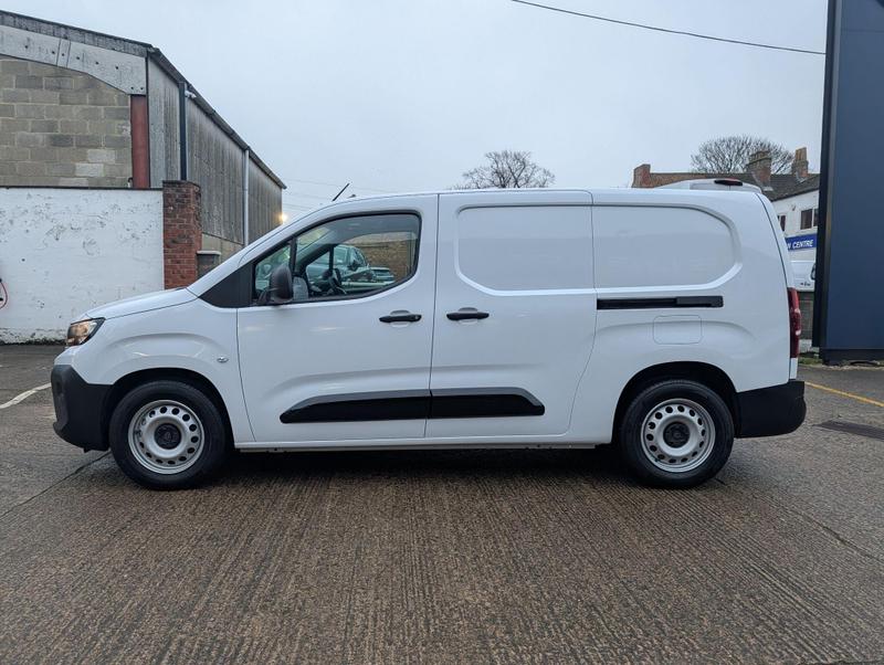 Used Peugeot e-Partner NU74VLB 4