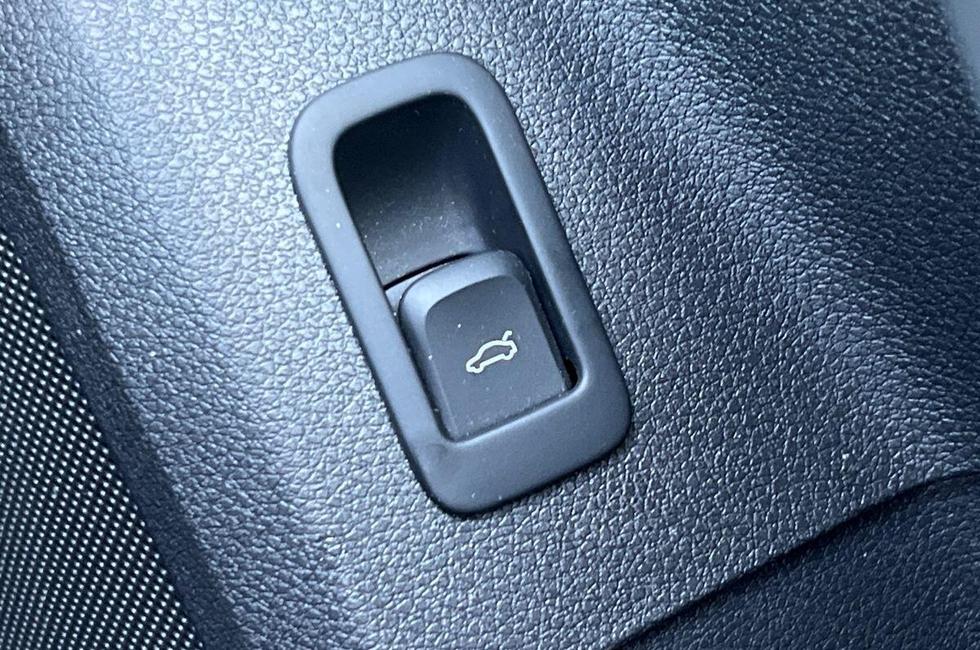 Audi Q2 Photo at-9326f4602def41ad80b0607e6fb7309e.jpg