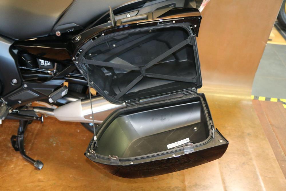 BMW K 1600 GT Photo at-93439527bb424f898766fbb7017fd54c.jpg