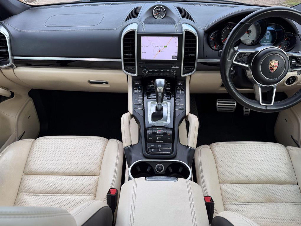 Used Porsche Cayenne W121GHT 15