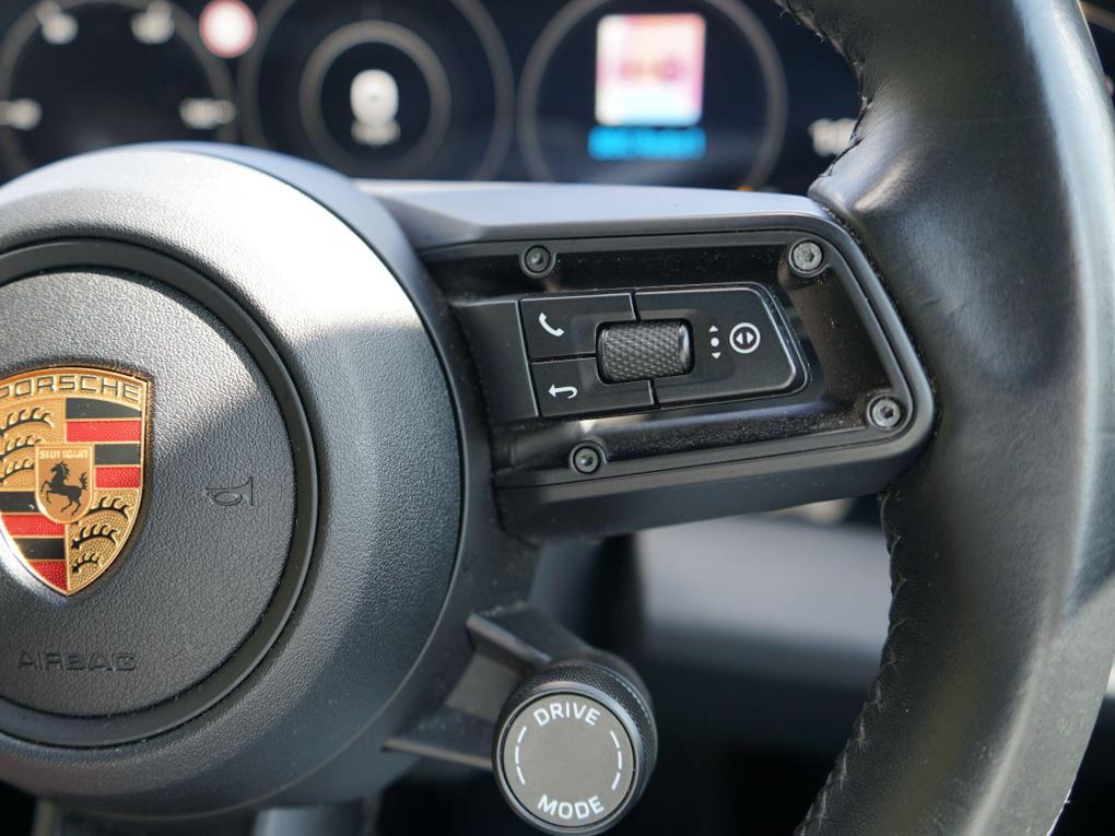 Used Porsche Taycan LV22MZD 40