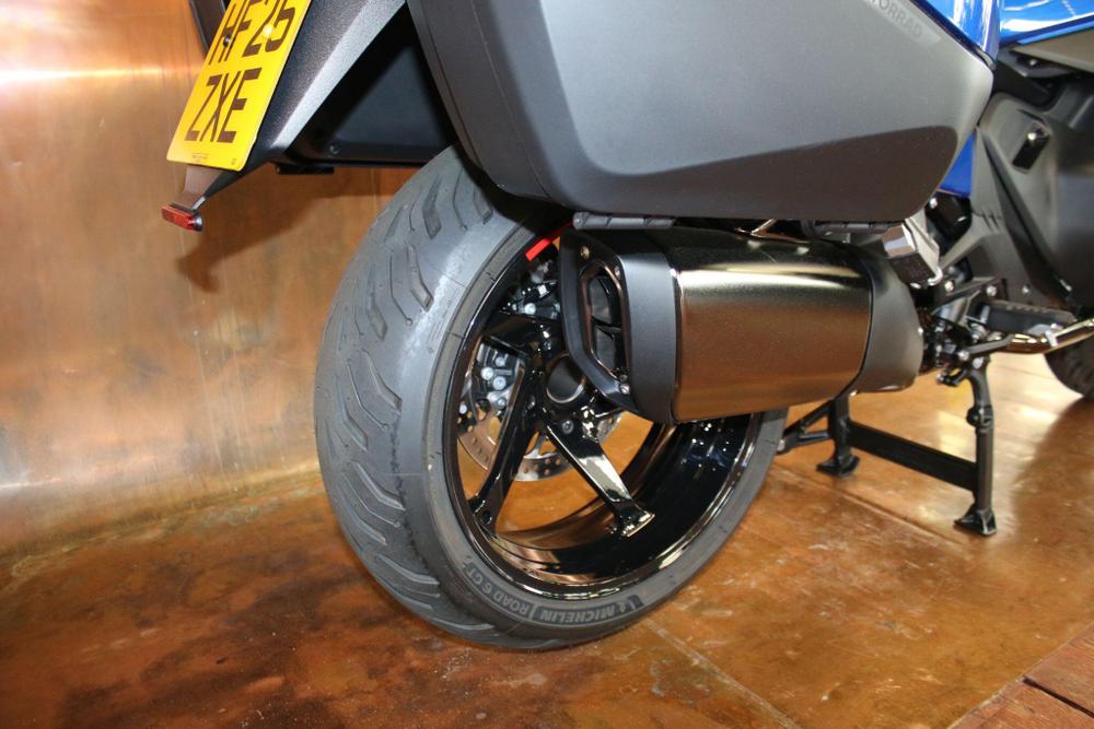 BMW R 1300 RT Photo at-93b276a3e9834376ba762f11bb90d898.jpg