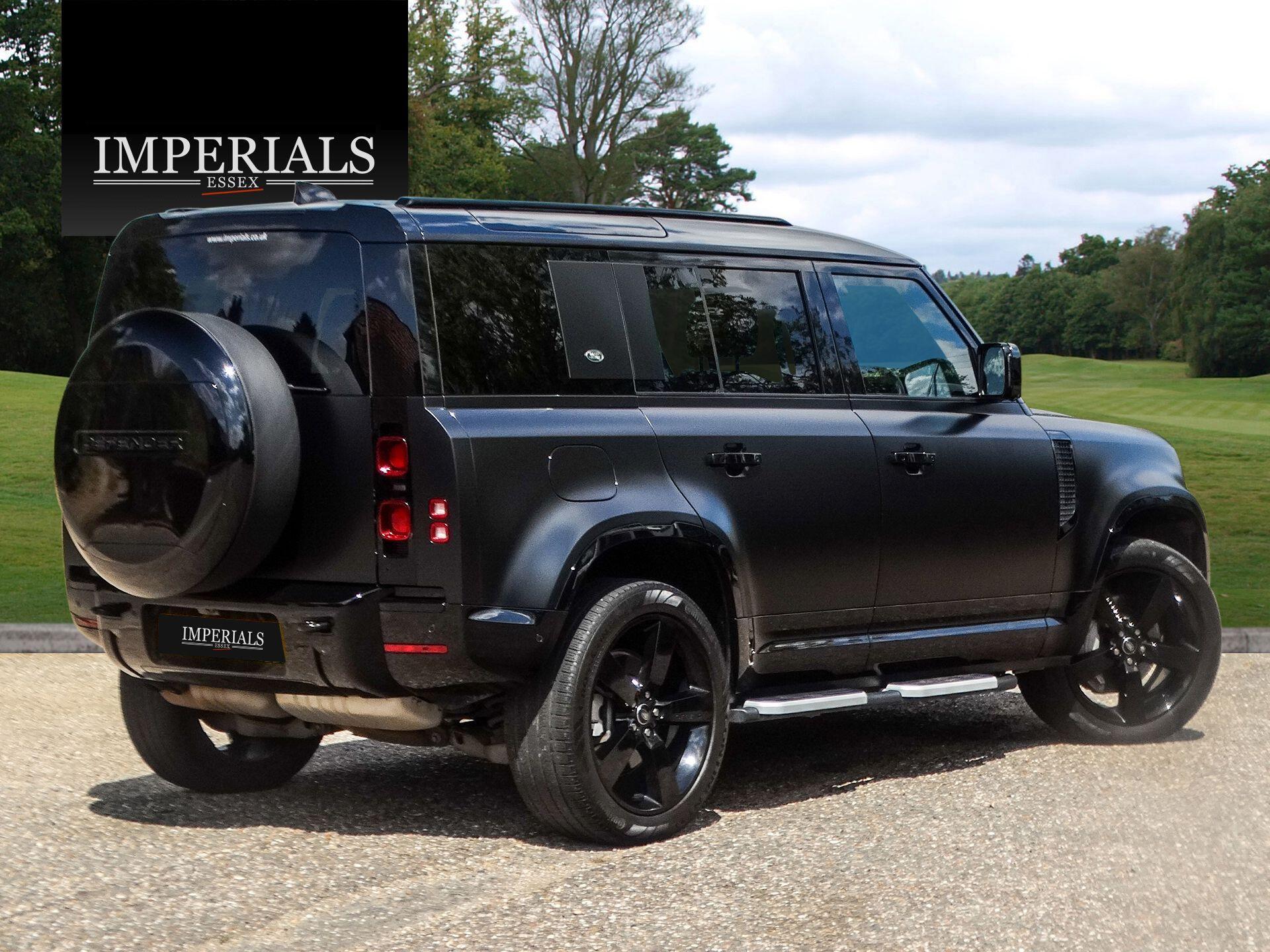 Land Rover Defender 110 3.0 D300 MHEV X-Dynamic SE Auto 4WD Euro 6 (s/s) 5dr — photo 4