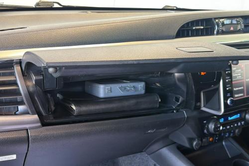 Toyota HILUX Photo at-93d4bd8e514c47a59cfcdb7e02f849e7.jpg