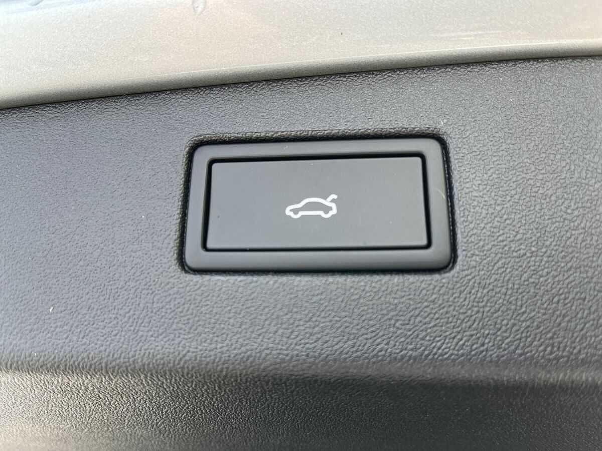 Volkswagen Tiguan Photo at-93e7e53dc7de4227b9c30b9066bd7426.jpg