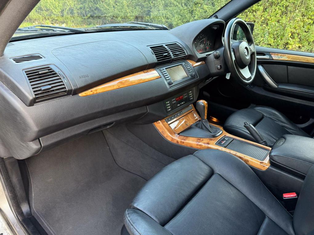 Used BMW X5 LE05AWW 10