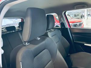 Suzuki Swift Photo 25