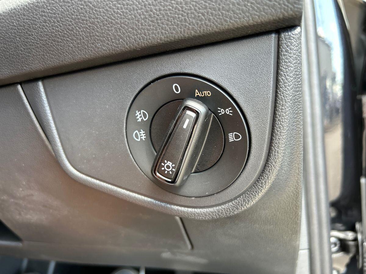 Volkswagen Taigo Photo at-94fc6f0859c545f7ad0cdfef49210fca.jpg
