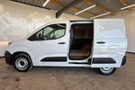 Peugeot PARTNER Photo 16