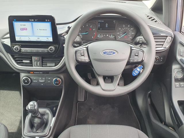 Used Ford Fiesta YT69YTH 37