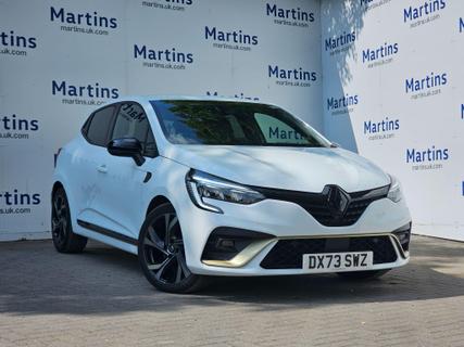Used 2023 Renault Clio 1.6 E-TECH E-Tech engineered Auto Euro 6 (s/s) 5dr at Martins Group