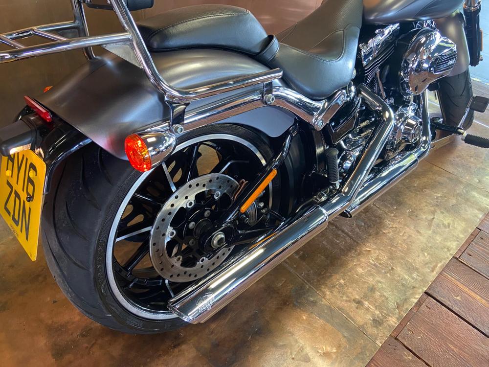 Harley-Davidson Softail Photo at-952554b9721c42439b93e821d3e09166.jpg
