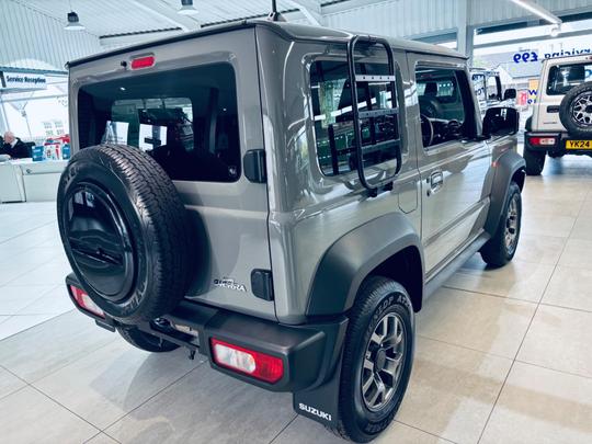 Suzuki Jimny Photo at-95289075abe842b4958a594294e18150.jpg