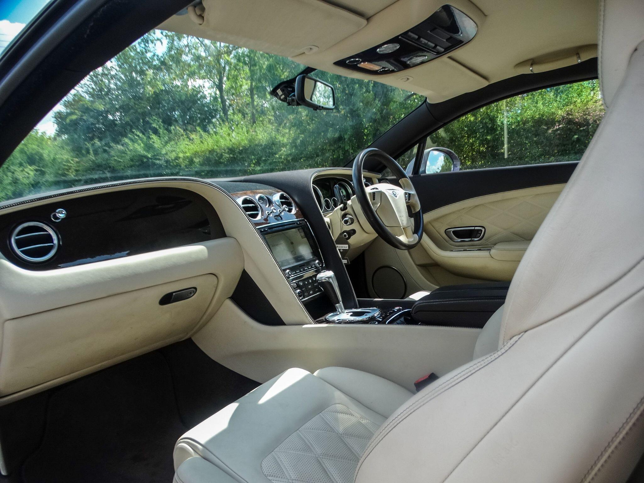 Bentley Continental 6.0 GT 2dr — photo 15