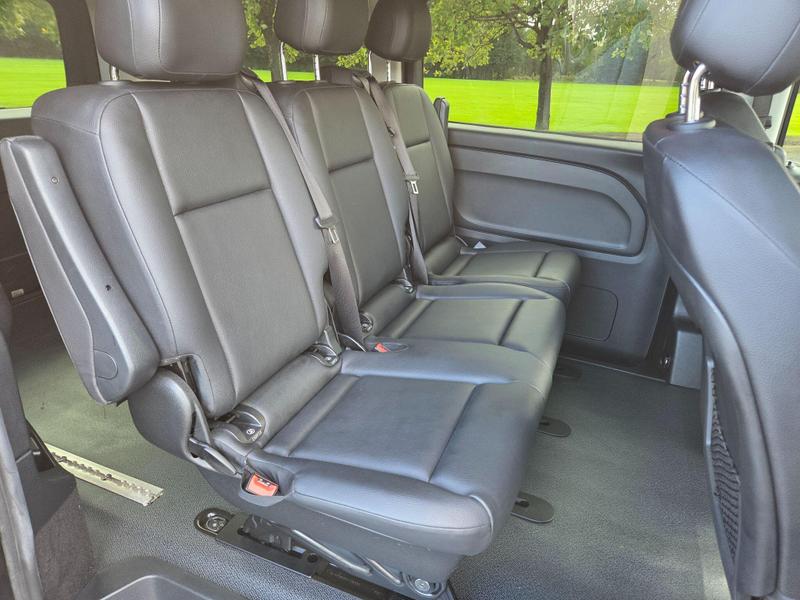 Mercedes-Benz Vito Photo at-95444cb6f3a14f95ab95aff911ffc93e.jpg
