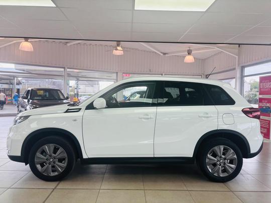 Suzuki Vitara Photo at-955dc8e7c4974b1d88cb251b9fcfde93.jpg