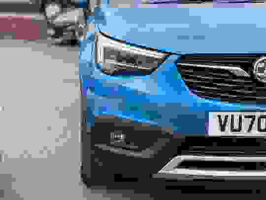 Vauxhall Crossland X Photo at-95b7d414cf55492e8e8dbce988350dd4.jpg