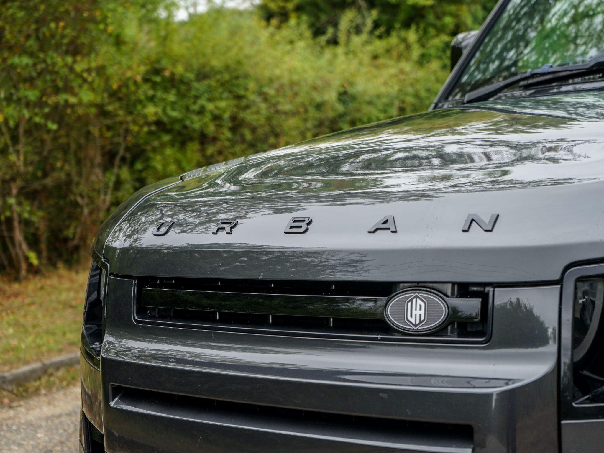 Land Rover Defender 90 3.0 D250 MHEV X-Dynamic S Auto 4WD Euro 6 (s/s) 3dr — photo 9