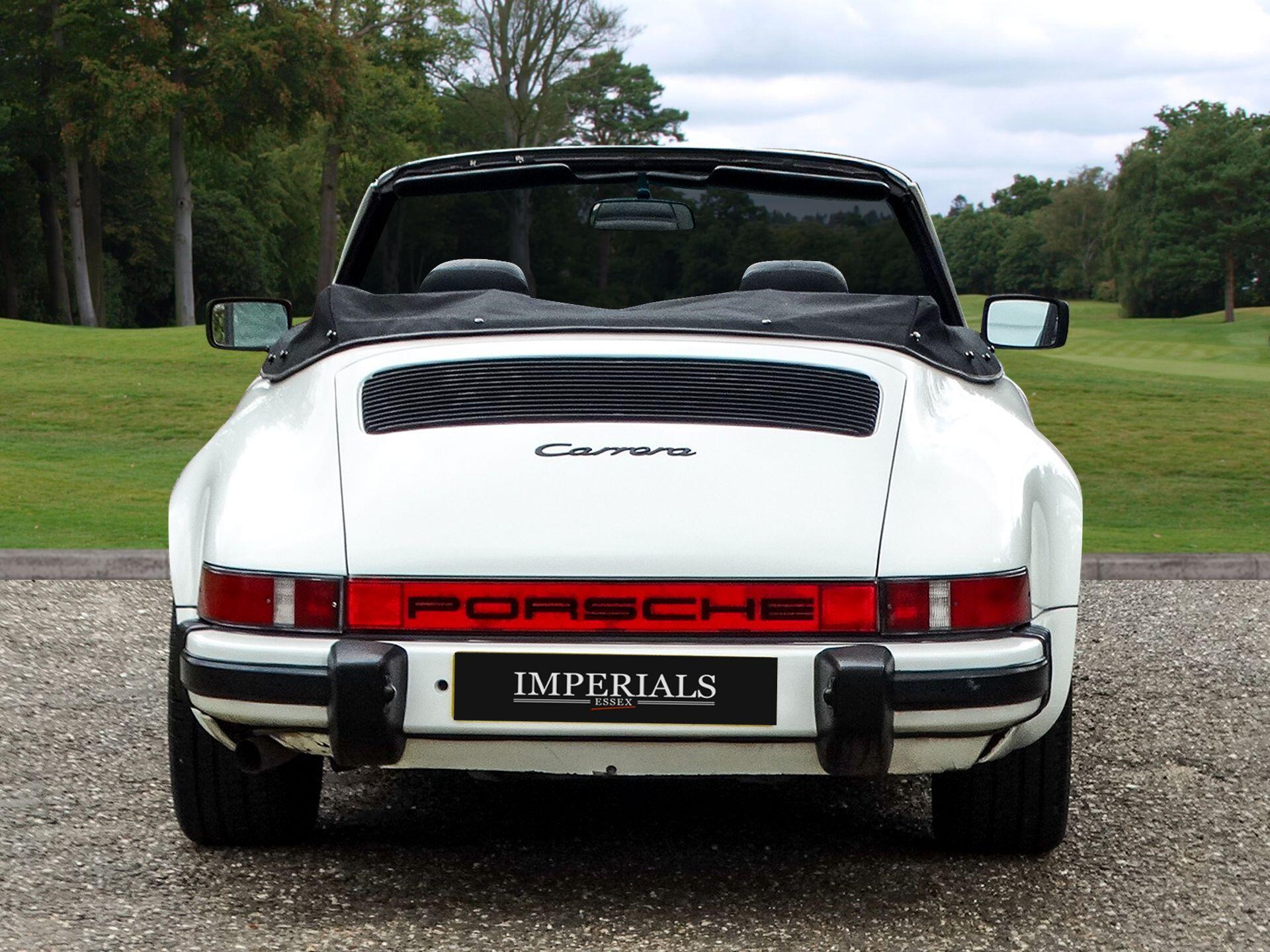 Porsche 911 3.6 993 Carrera 4 Cabriolet 2dr Petrol Manual AWD (272 bhp) — photo 9