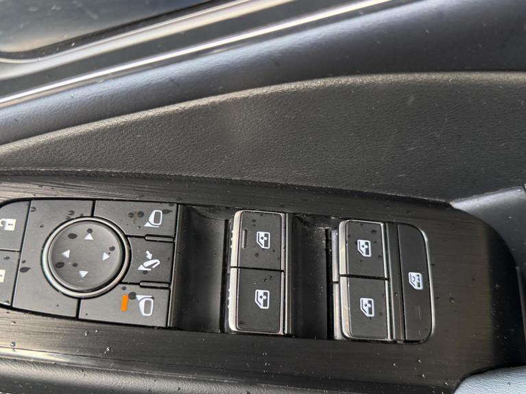 Used Nissan Qashqai KE73UYV 18