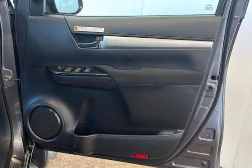 Toyota HILUX Photo at-95dc270248504f21976b86a4bac0b4cb.jpg