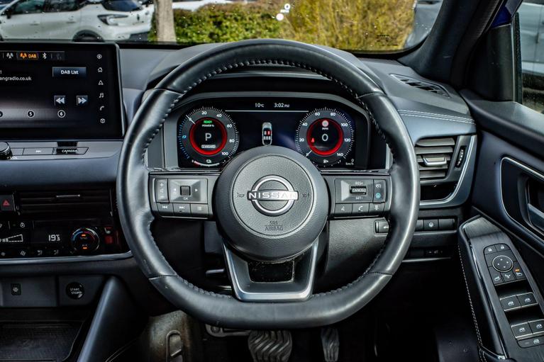 Used Nissan Qashqai WR72YXZ 27